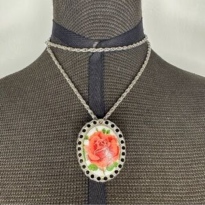 Vintage Porcelain Pink Flower CAMEO Silver Tone Chain Necklace or Brooch ￼